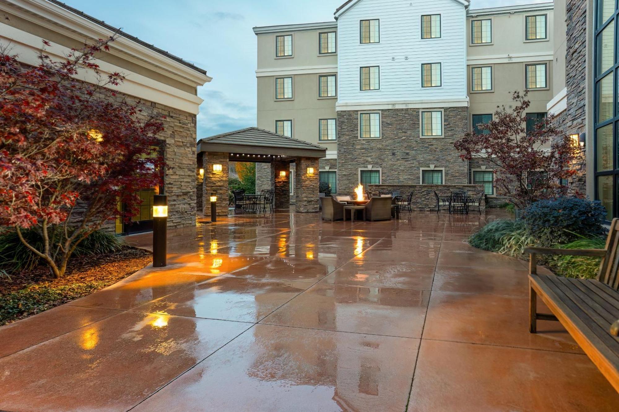 Staybridge Suites Sacramento-Folsom, An Ihg Hotel Екстер'єр фото